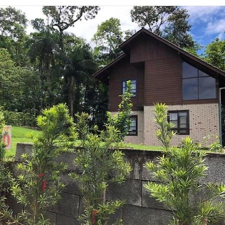 Casa De Campo Rosa Dos Ventos Rodeio 外观 照片